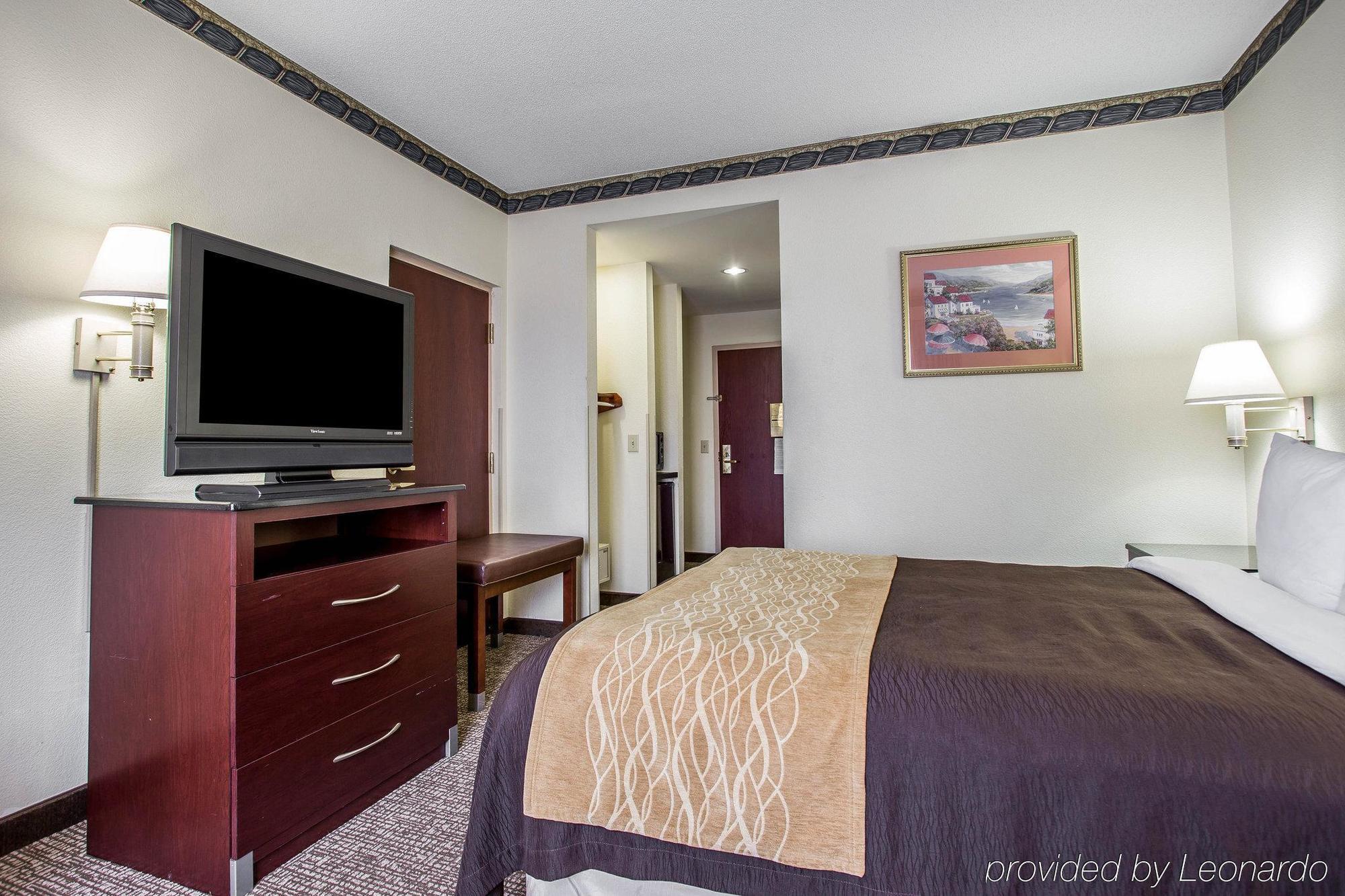 Comfort Inn & Suites Ftjackson Maingate Columbia Buitenkant foto