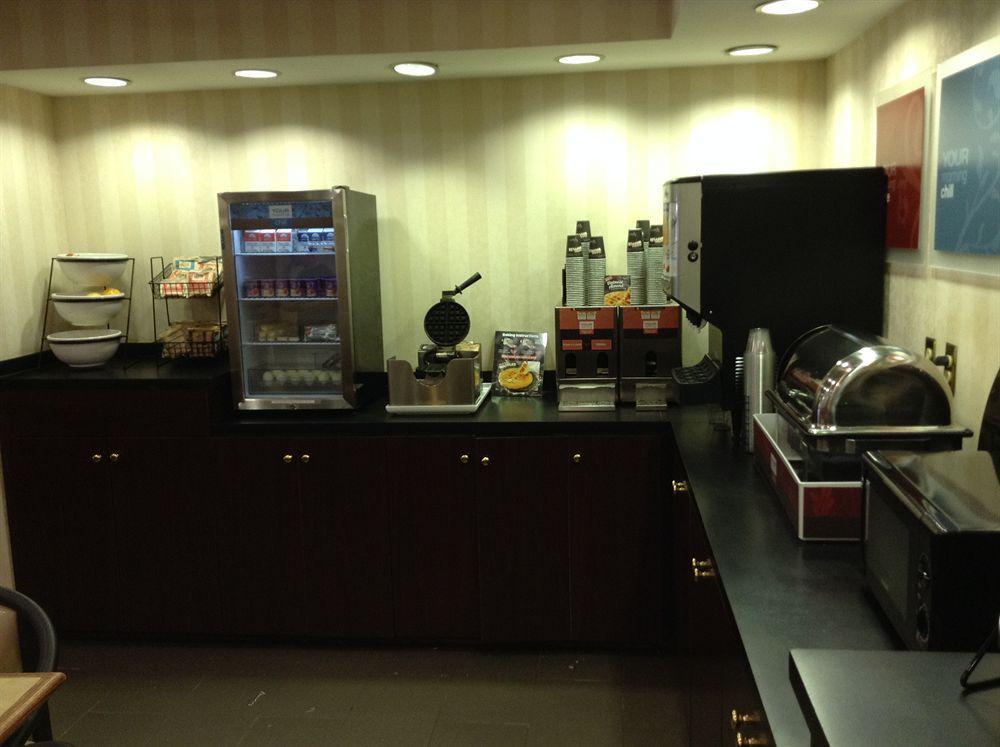 Comfort Inn & Suites Ftjackson Maingate Columbia Buitenkant foto