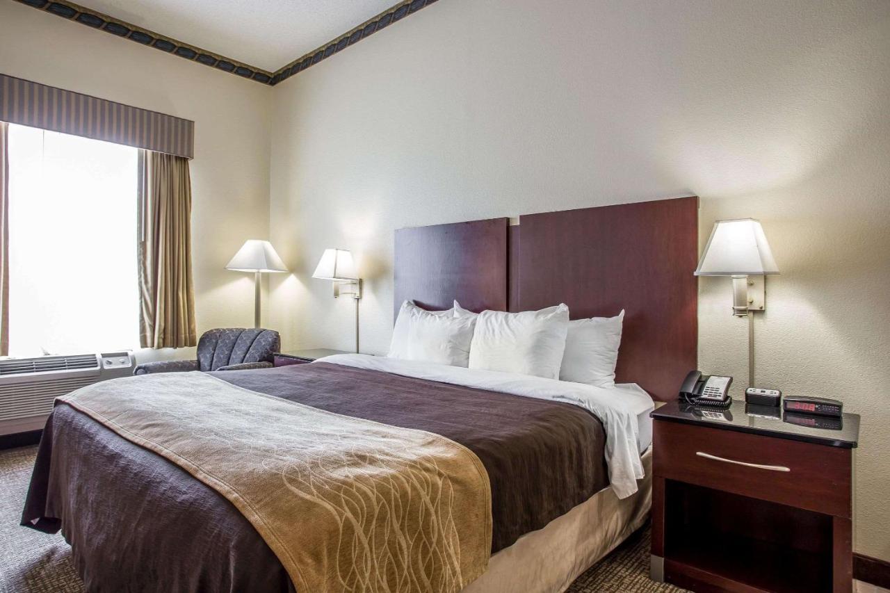 Comfort Inn & Suites Ftjackson Maingate Columbia Buitenkant foto