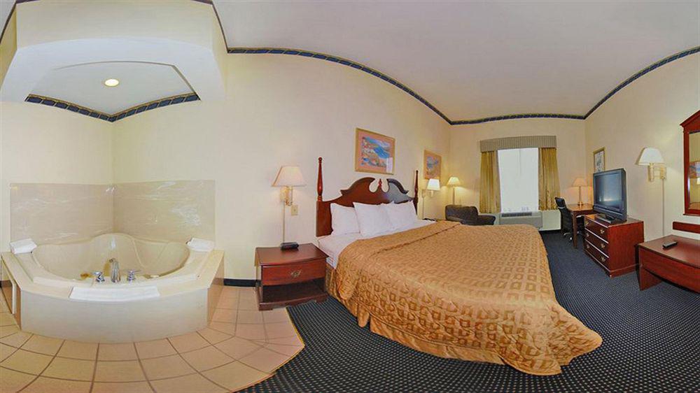 Comfort Inn & Suites Ftjackson Maingate Columbia Buitenkant foto